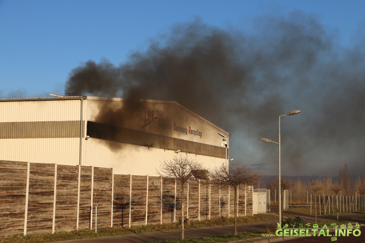 Lagerhallenbrand in Krumpa 24.12.2015